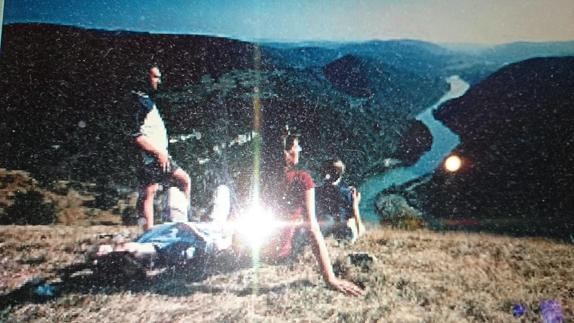 فندق A La Grenouille Du Jura Bellignat المظهر الخارجي الصورة